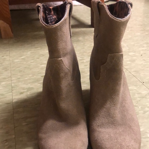 Betsey Johnson Boots - Picture 3 of 3